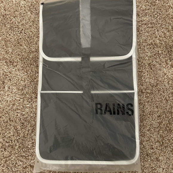 Rains Reflective Backpack NWT Unisex - Picture 3 of 6